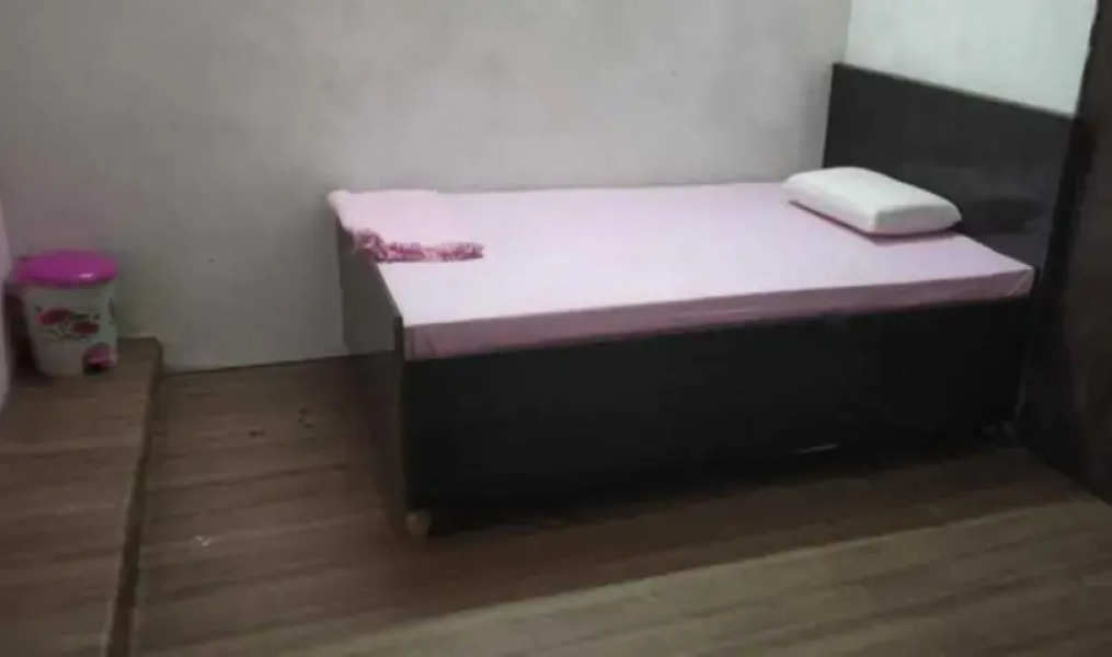 Super Oyo Hotel Diamond