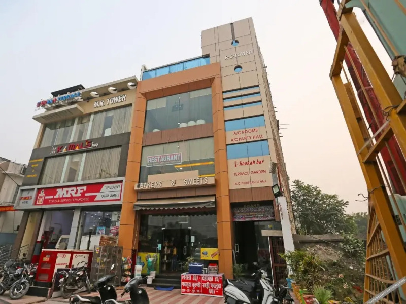 OYO 10360 Hotel Grand Manoranjan