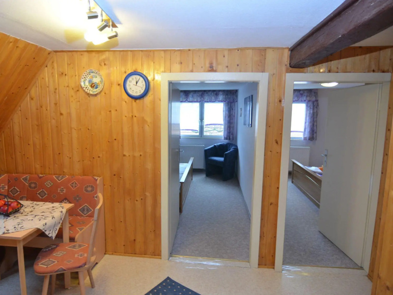 Large holiday home - two living areas, quiet location, big garden, grilling area