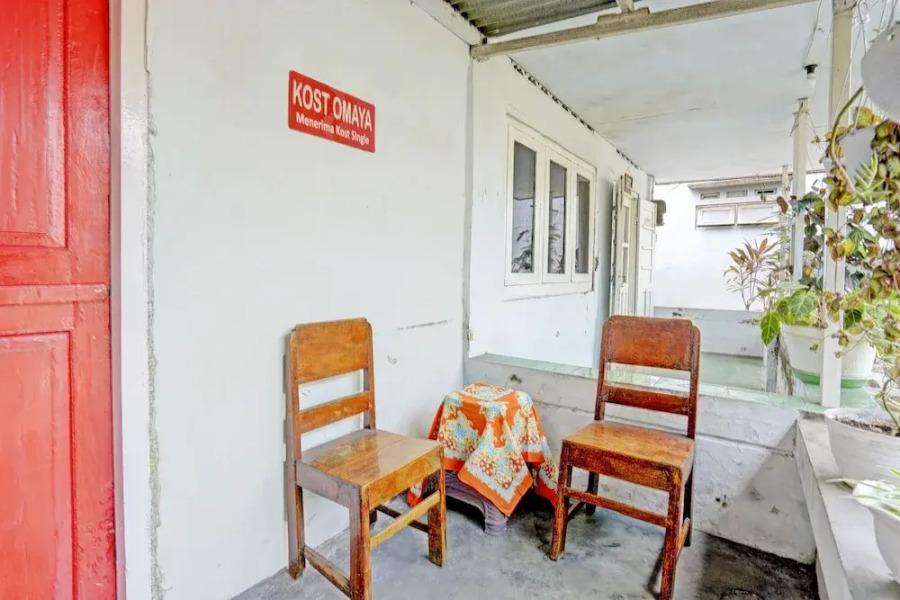 OYO Life 92921 Omaya Kost Syariah