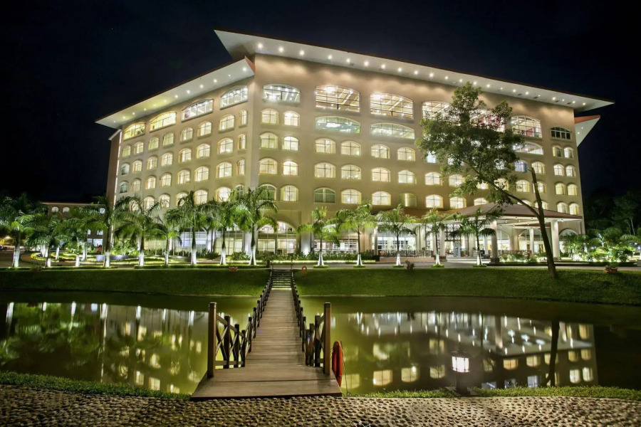 Grand Sultan Tea Resort & Golf