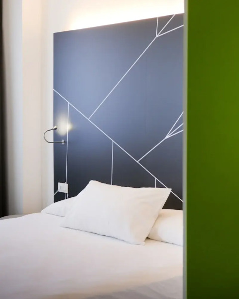 Ibis Styles Milano Agrate Brianza (17Km From Milan)