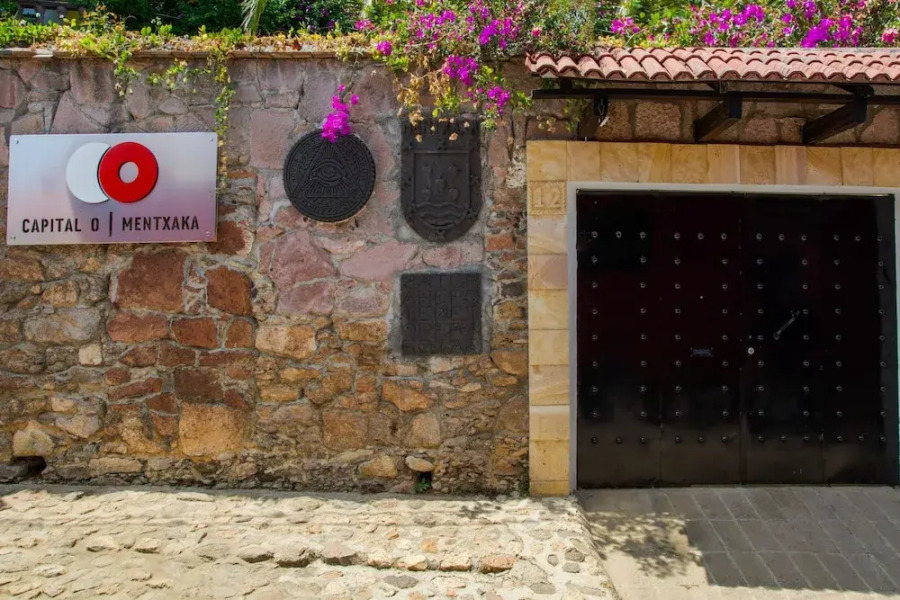 Capital O Hotel Casa Mentxaka