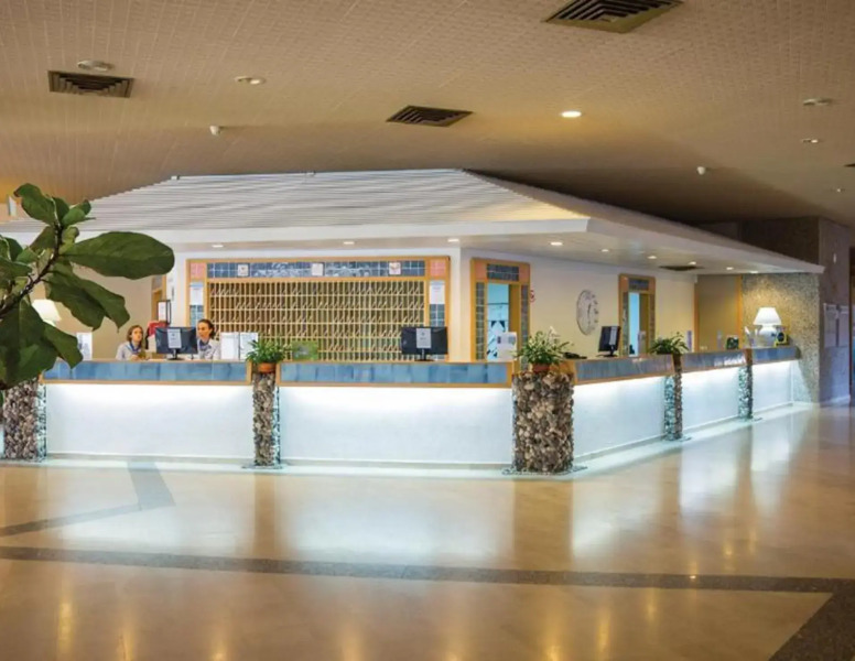 Hotel Baia Di Conte