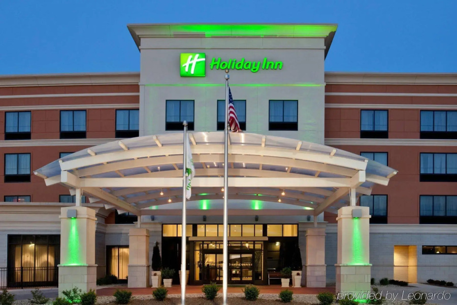 Holiday Inn St. Louis Fairview Heights by IHG