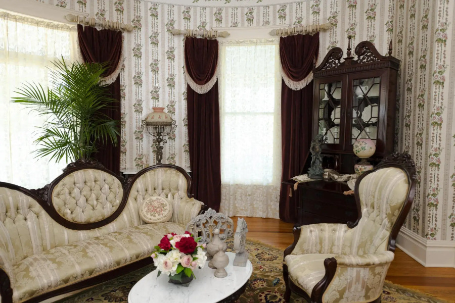 Captain Henderson House