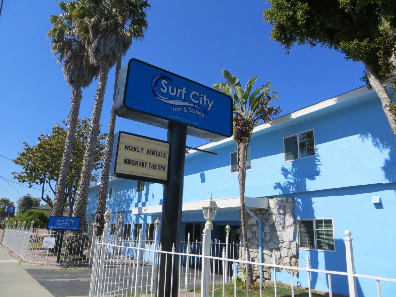 Surf City Inn and Suites