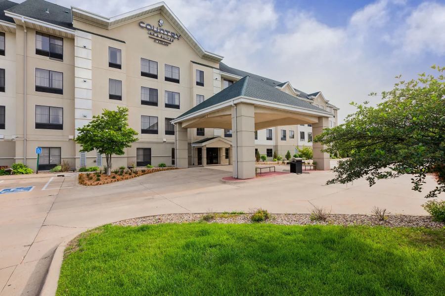 Staybridge Suites Cedar Rapids North by IHG