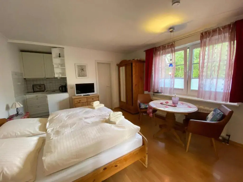 Sylvie Steinhardt, Wohnung 3