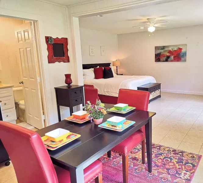 Island Paradise A Waterfront Oasis With Pool