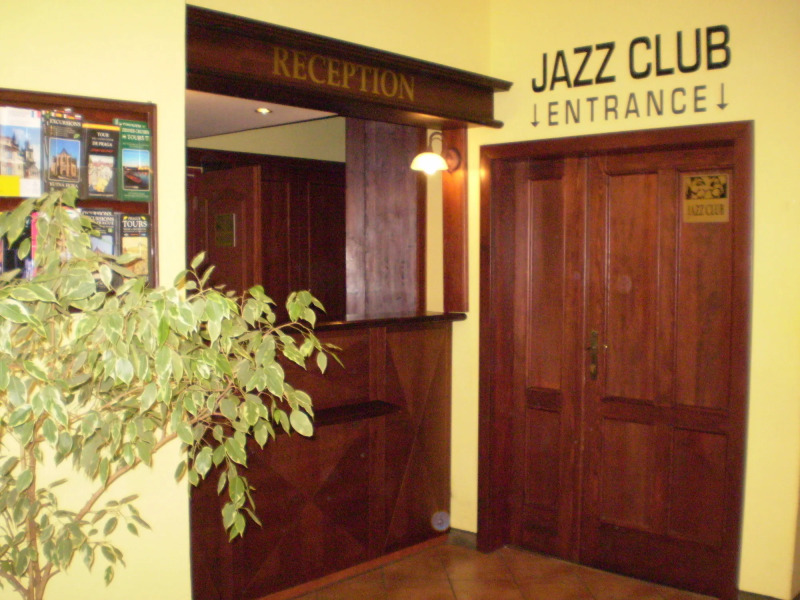 U Stare Pani - At the Old Lady Hotel