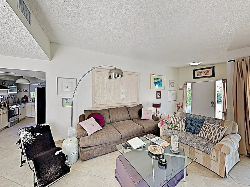 64910 Oakmount Blvd Home