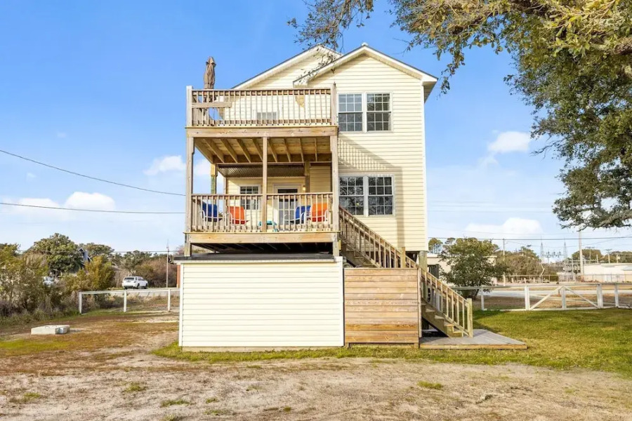 Gotta Getaway 3 Bedroom Home by Redawning