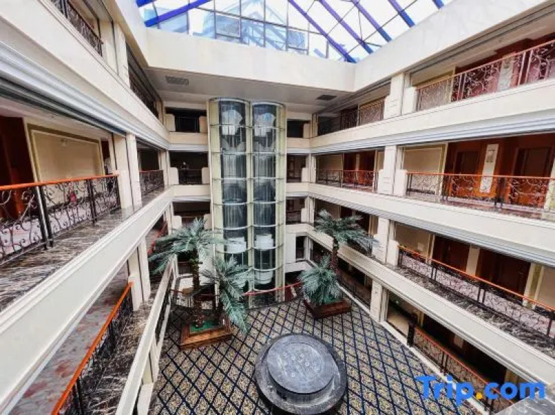 Aershan Alvarez Hotel (Aershan Tourist Resort Train Station)