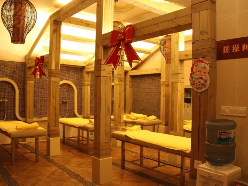 Xianning Hot Spring Valley Resort