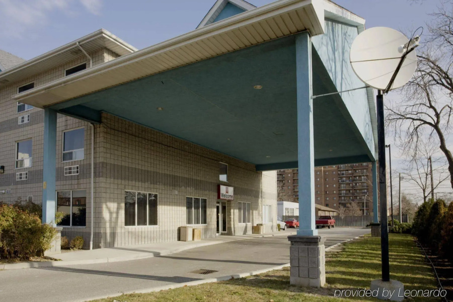 Comfort Suites Downtown Windsor