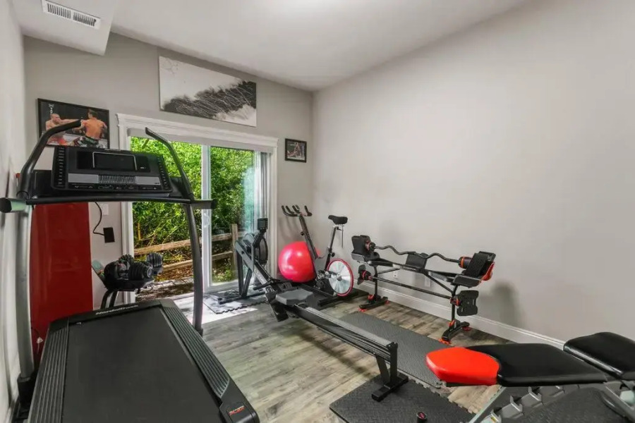 Greenbelt Sanctuary - Hot Tub & Gym