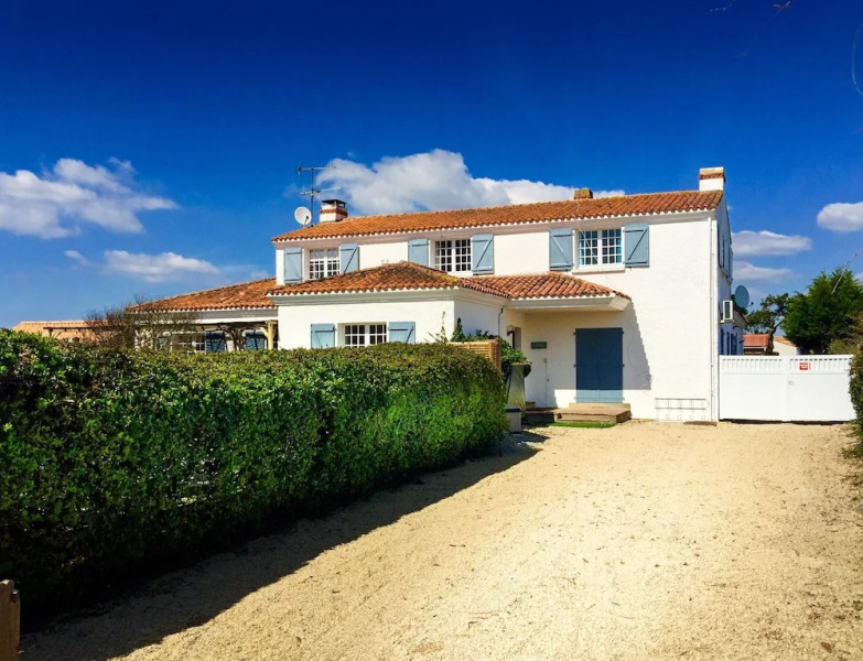 6 Bedrooms, Ideal for Multi-generation Families, 5 Reviews, Near Sandy Beaches