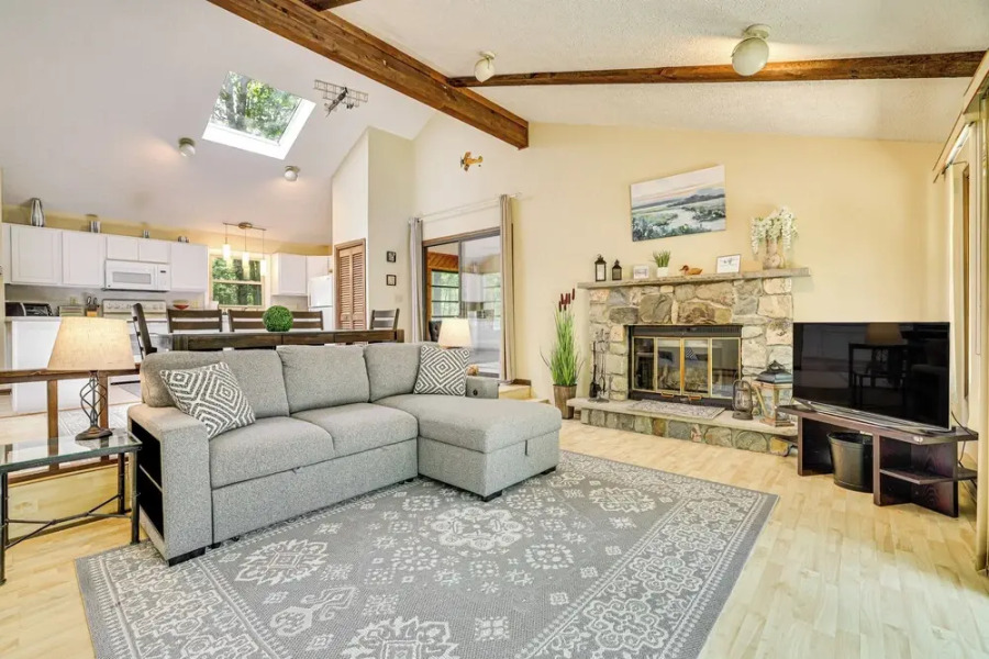 Clifton Township Home W/ Deck & Heated Sunroom!