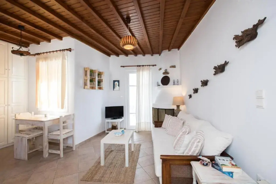 Escape to Mykonos - Entire place by Ornos beach