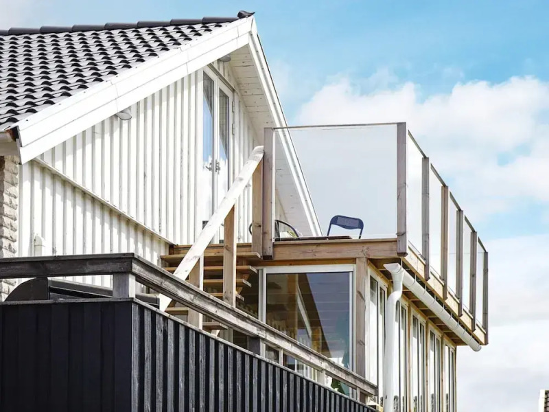 4 Person Holiday Home in Kungshamn-by Traum