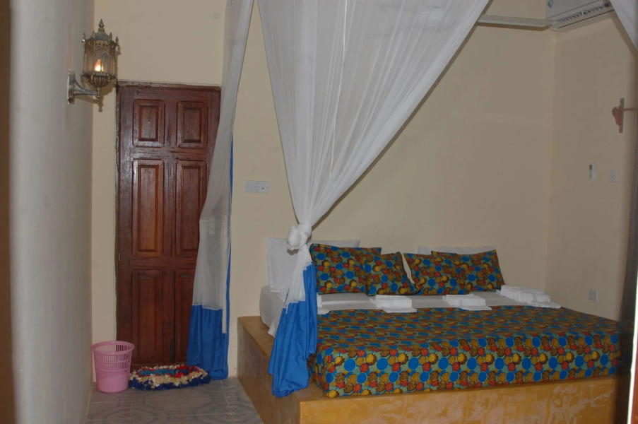 Blue Earth Beach Bungalows