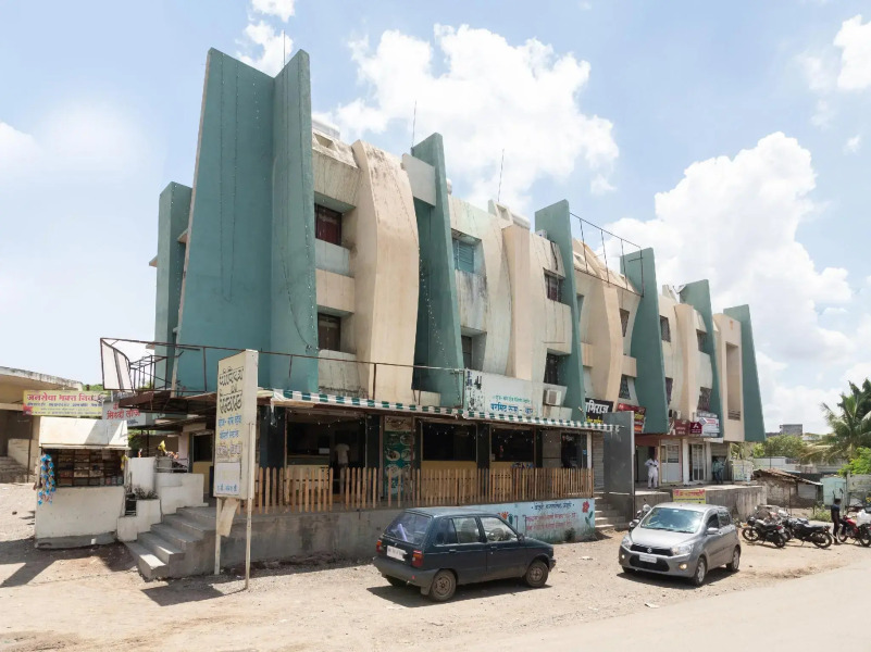 Shree Sidhi Lodging by OYO Rooms