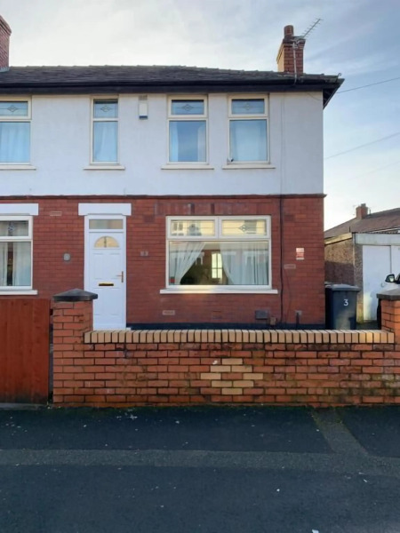 Busybee - Guest House- Self service