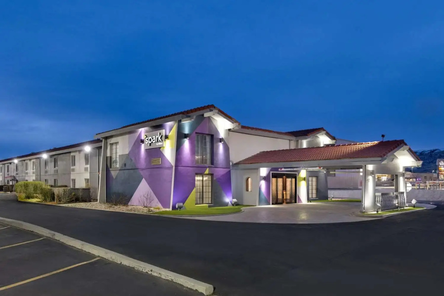 Spark by Hilton Rock Springs