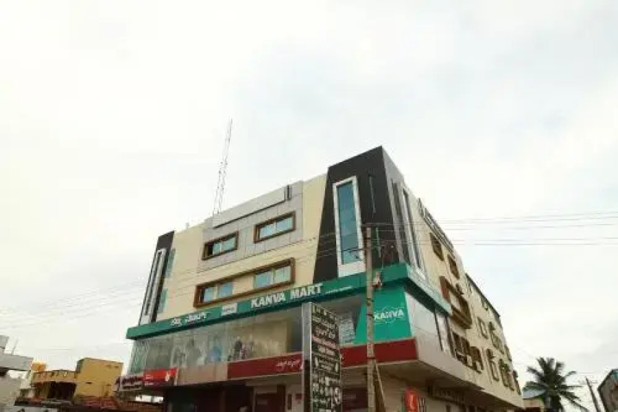 OYO 18410 Shree Sapthakoti Residency