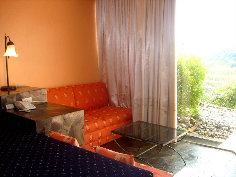 Hinsuay Namsai Resort Hotel