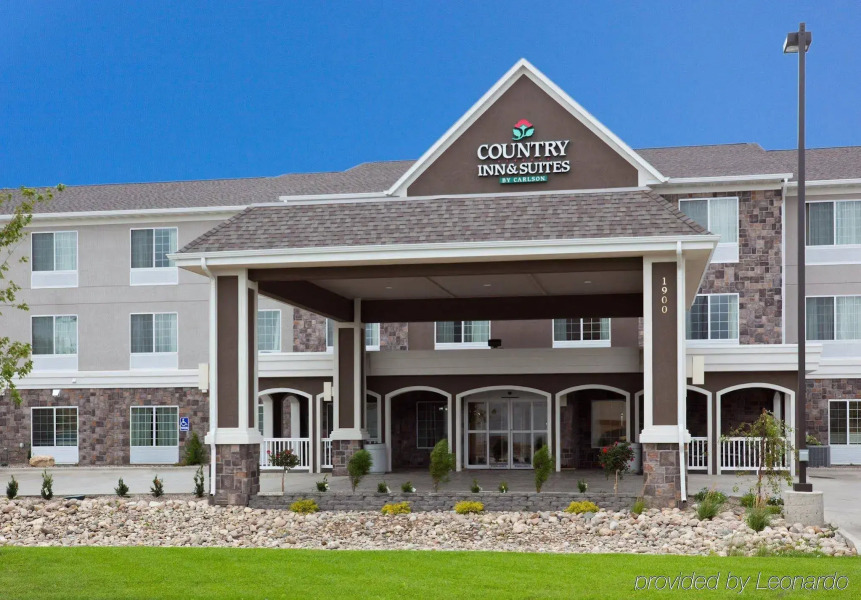 Country Inn & Suites by Radisson, Minot, ND