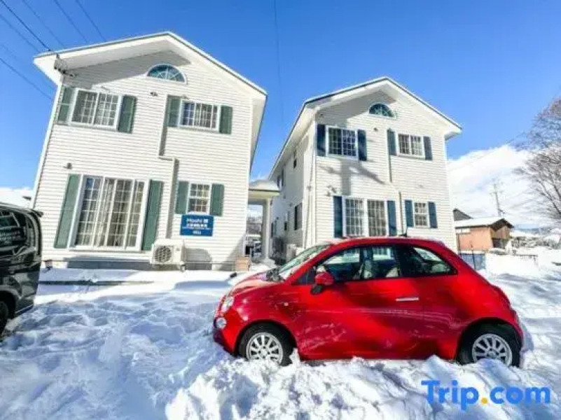 New 99m² home with private sauna and Mt. Asama view, near Karuizawa Outlet and Sora Building.