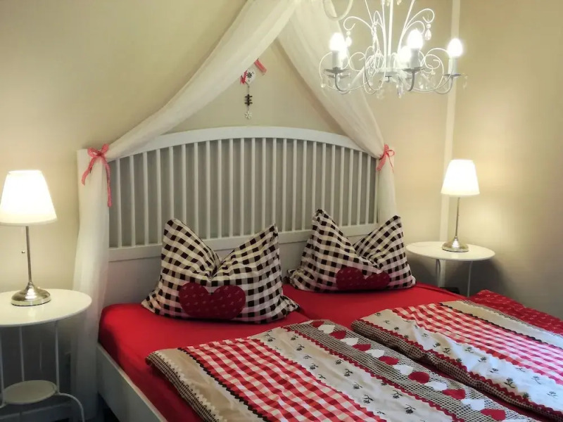 Beautiful Cottage With Fenced Garden in Kransevitz