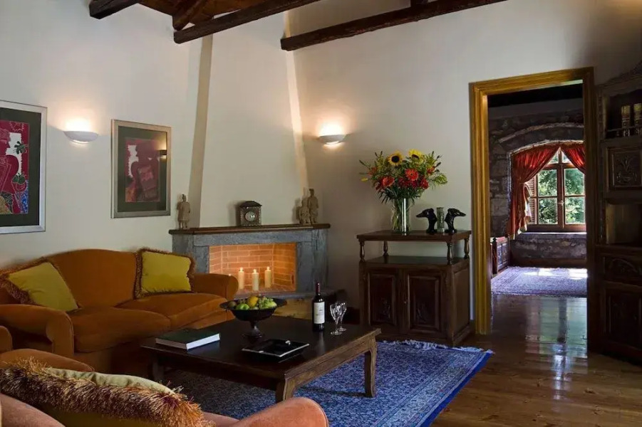 Arhontiko Kaltezioti Luxury Hotel & Suites