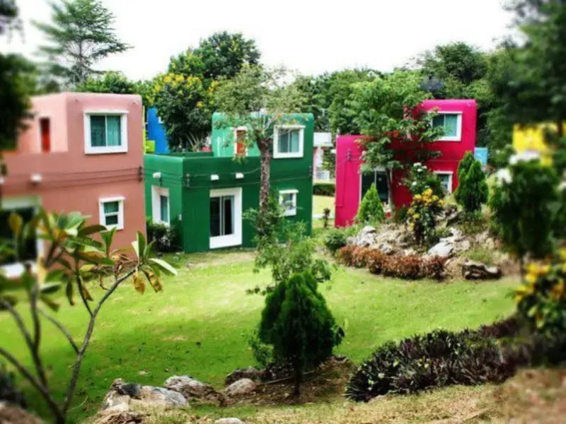 培福安姆度假酒店(Phuauem Resort)