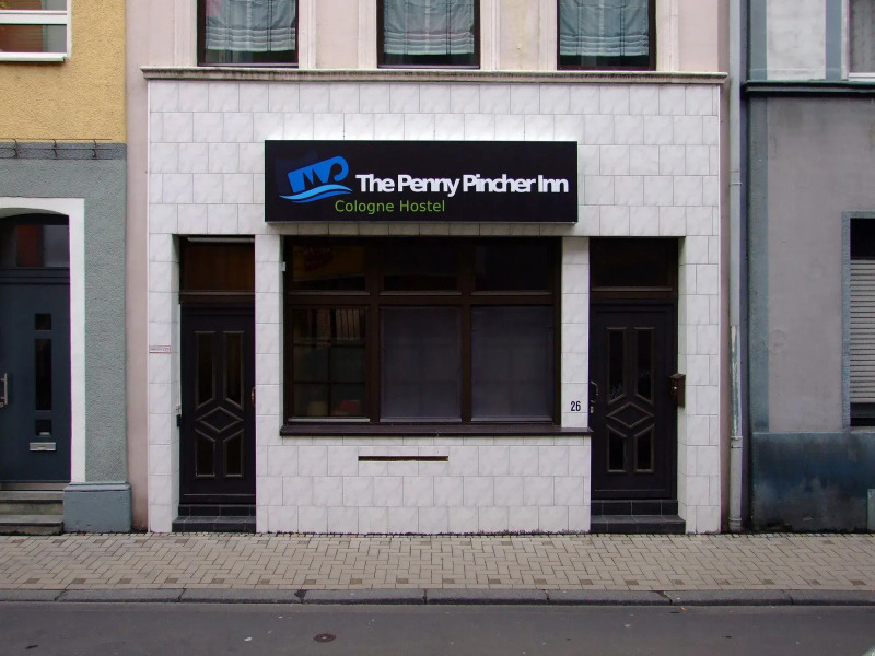 The Penny Pincher Inn - Hostel