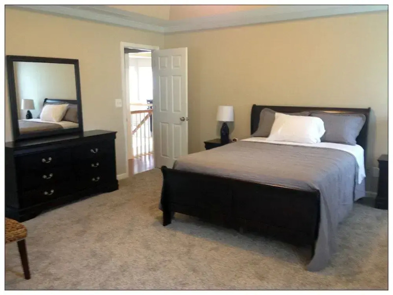 Opis Realty-Spacious Metro Atlanta Home