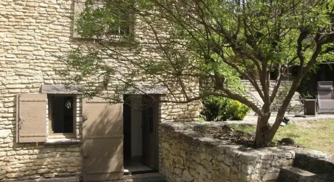 Provence Secrète - Entre Vigne & Pinède