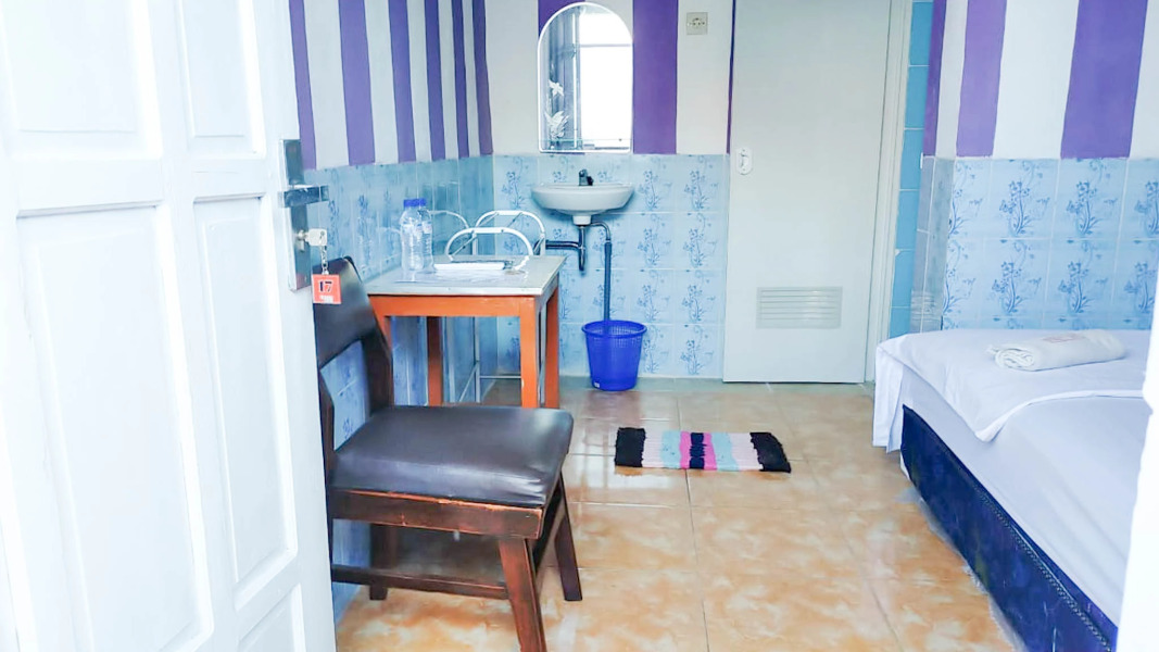 Queen Asri 2 RedPartner