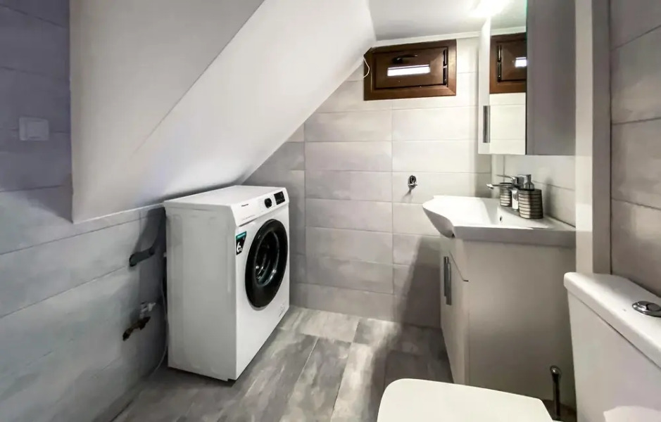 Stunning Apartment in Nafpaktos With Wifi and 2 Bedrooms