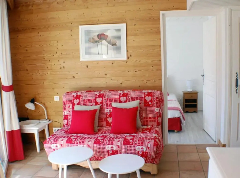 La Baie des Voiles pieds dans l'eau, 12 Apts du studio au Duplex by Location lac Annecy, LLA Selections