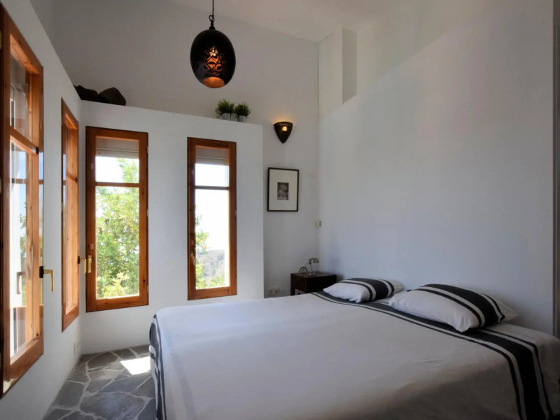 Splendid Villa With in Sayalonga Swimming Pool