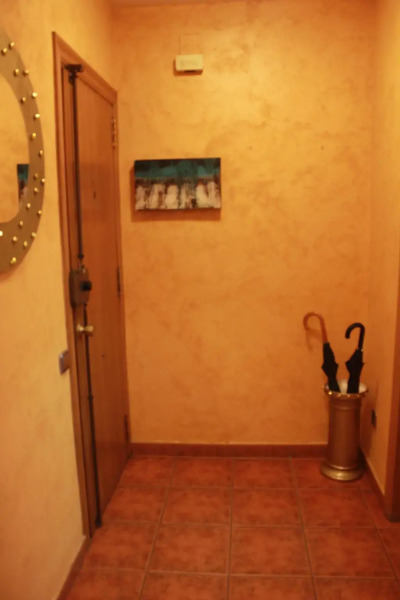 Piso exterior completo a 20' de Barcelona.