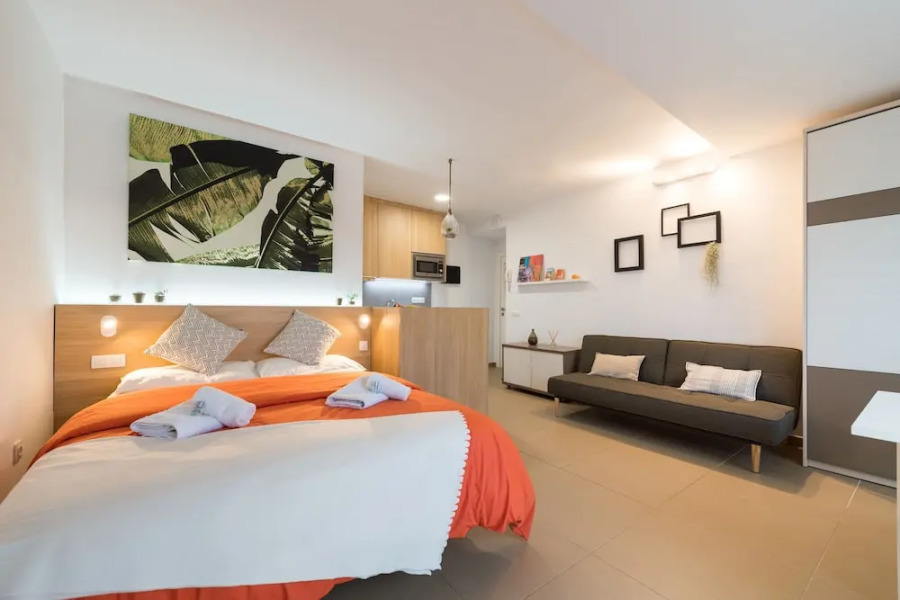 FRONT LINE SUITE BEACH by Living Las Canteras