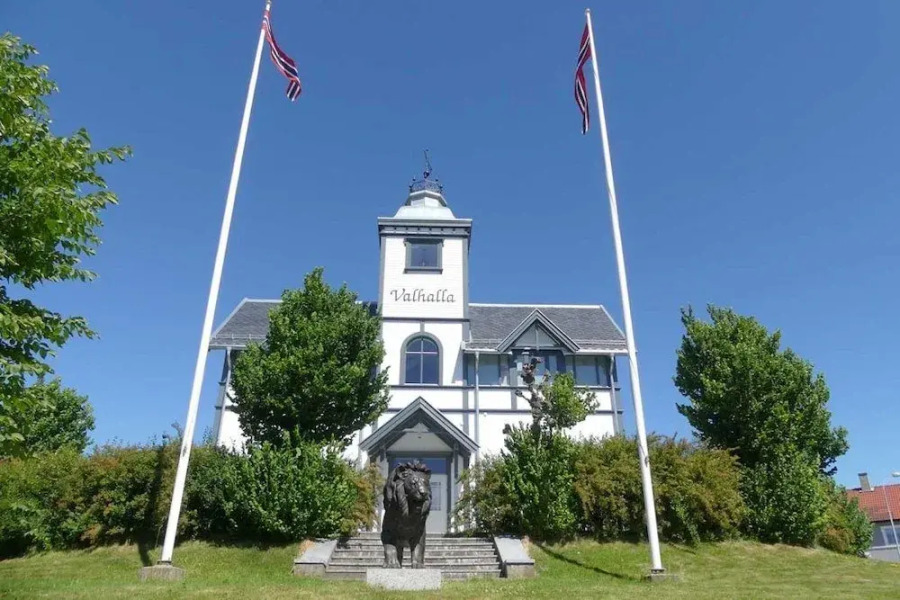 Valhalla Apartment Hotel