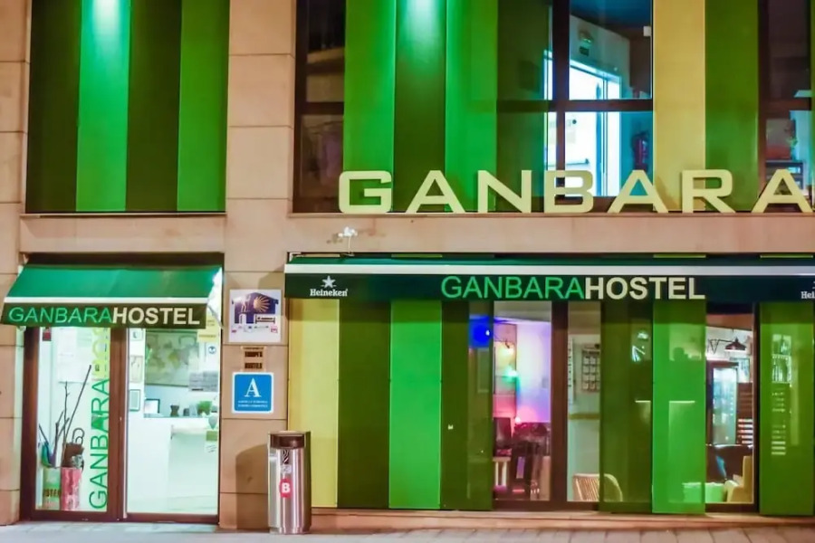Ganbara Hostel