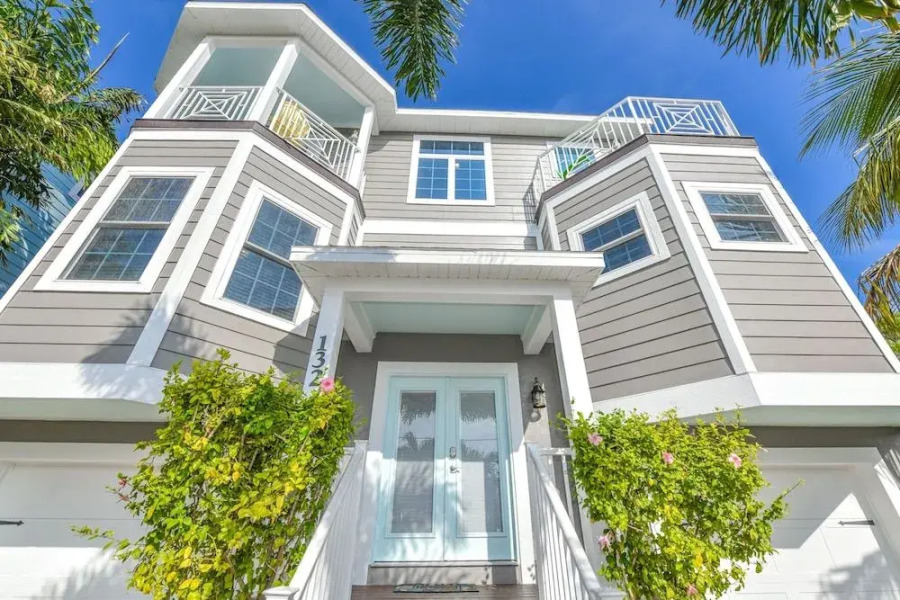 Coral Escape by AMI Locals