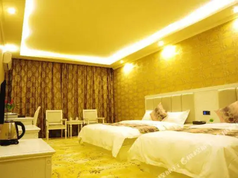 Luxi Yunjia Theme Hotel
