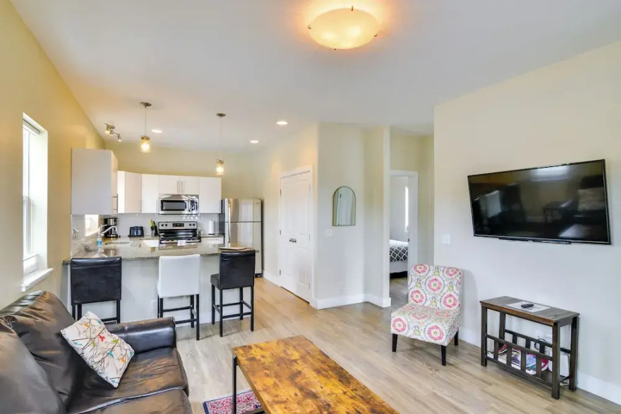 Downtown Buena Vista Condo: Walk to River & Cafes!